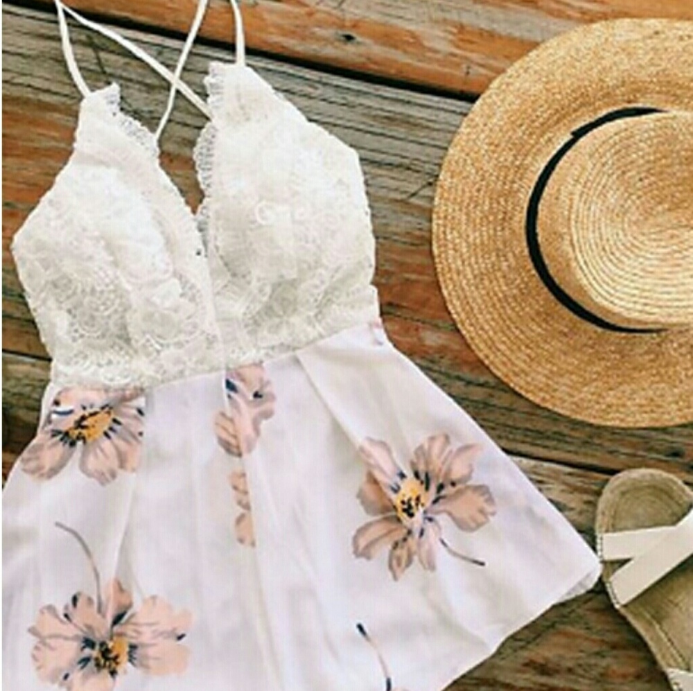 Sleeveless womens romper